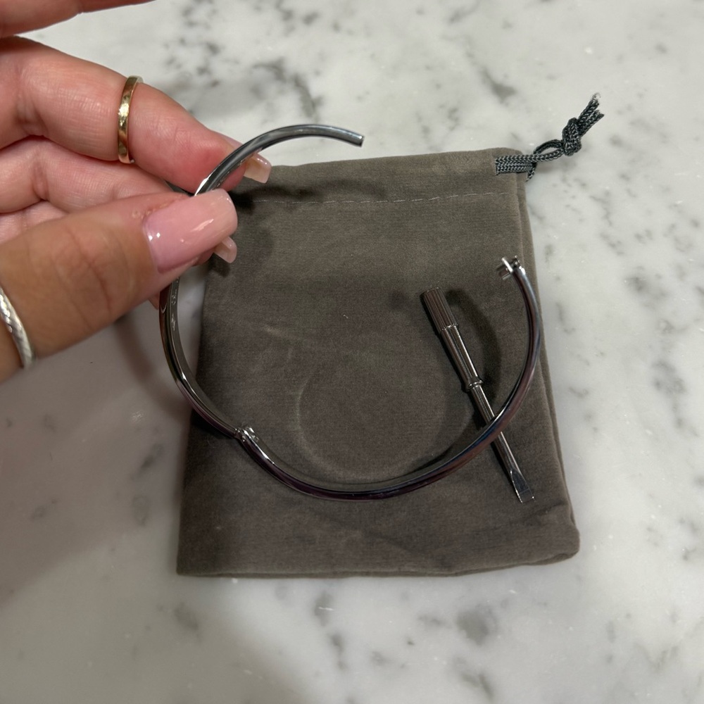 Silver Screw Bracelet - Picture 6 of 7